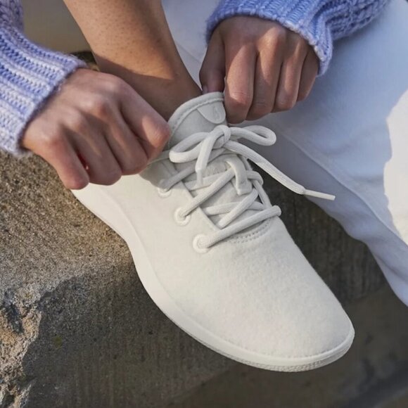 NWOB Allbirds Wool Runners in Natural White - Picture 1 of 16